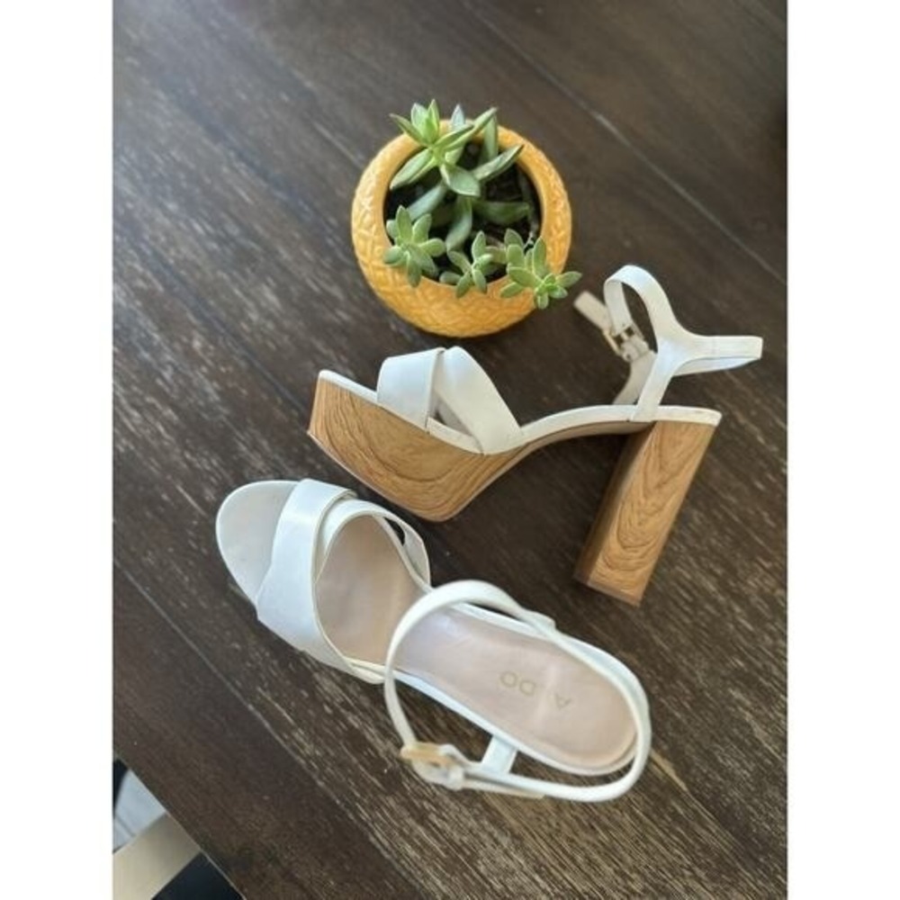 Aldo Chunky Heels Size 8.5‎